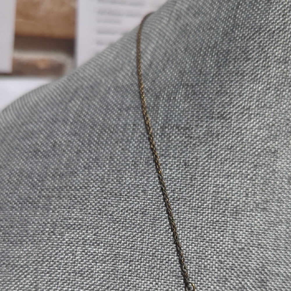 Elegant Bronze Butterfly Pendant Necklace – Vintage Charm - Picture 6 of 12
